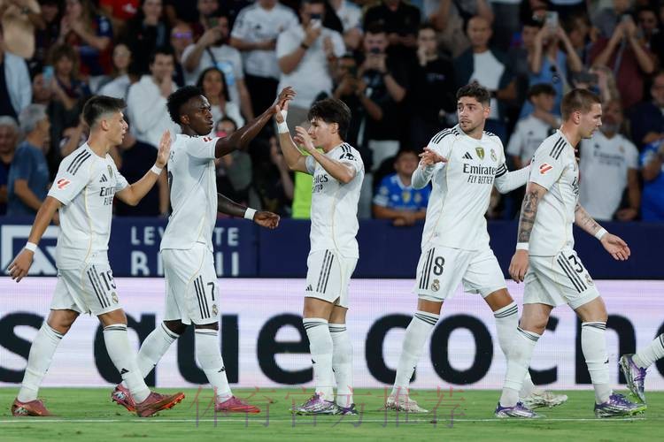 2021/22西甲：皇马一骑绝尘 本泽霸王龙无人能敌