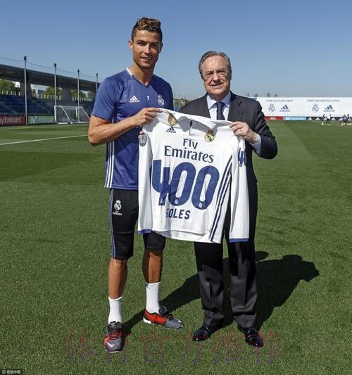 马竞主席:很高兴再回曼市 要是和皇马会师会很棒